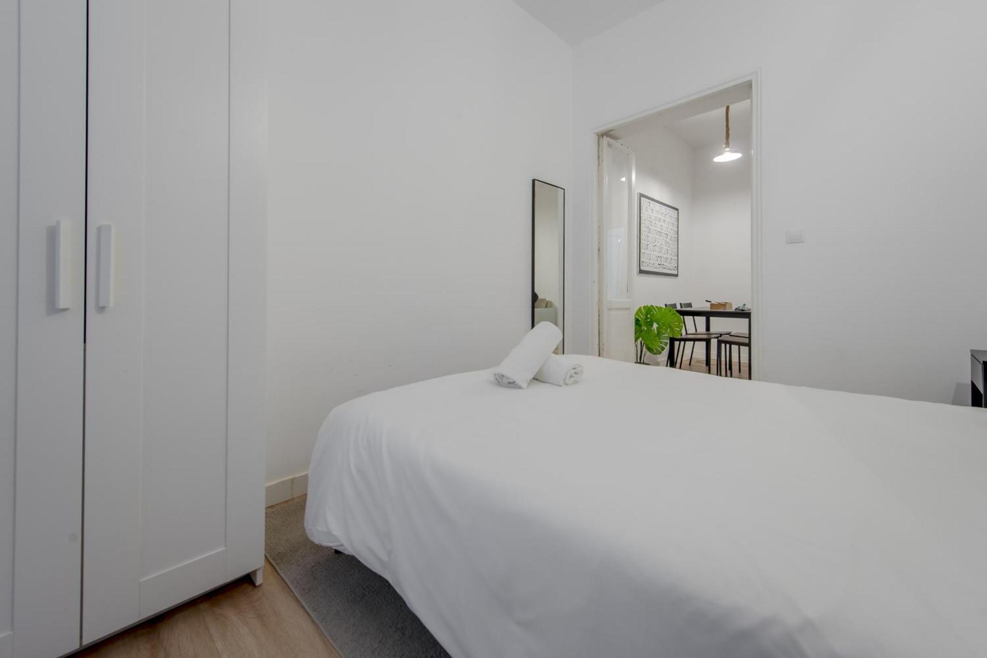 C-Cabeza Cool Apt Para 7 Al Lado De Tirso De Molina E1 Madrid Exteriör bild