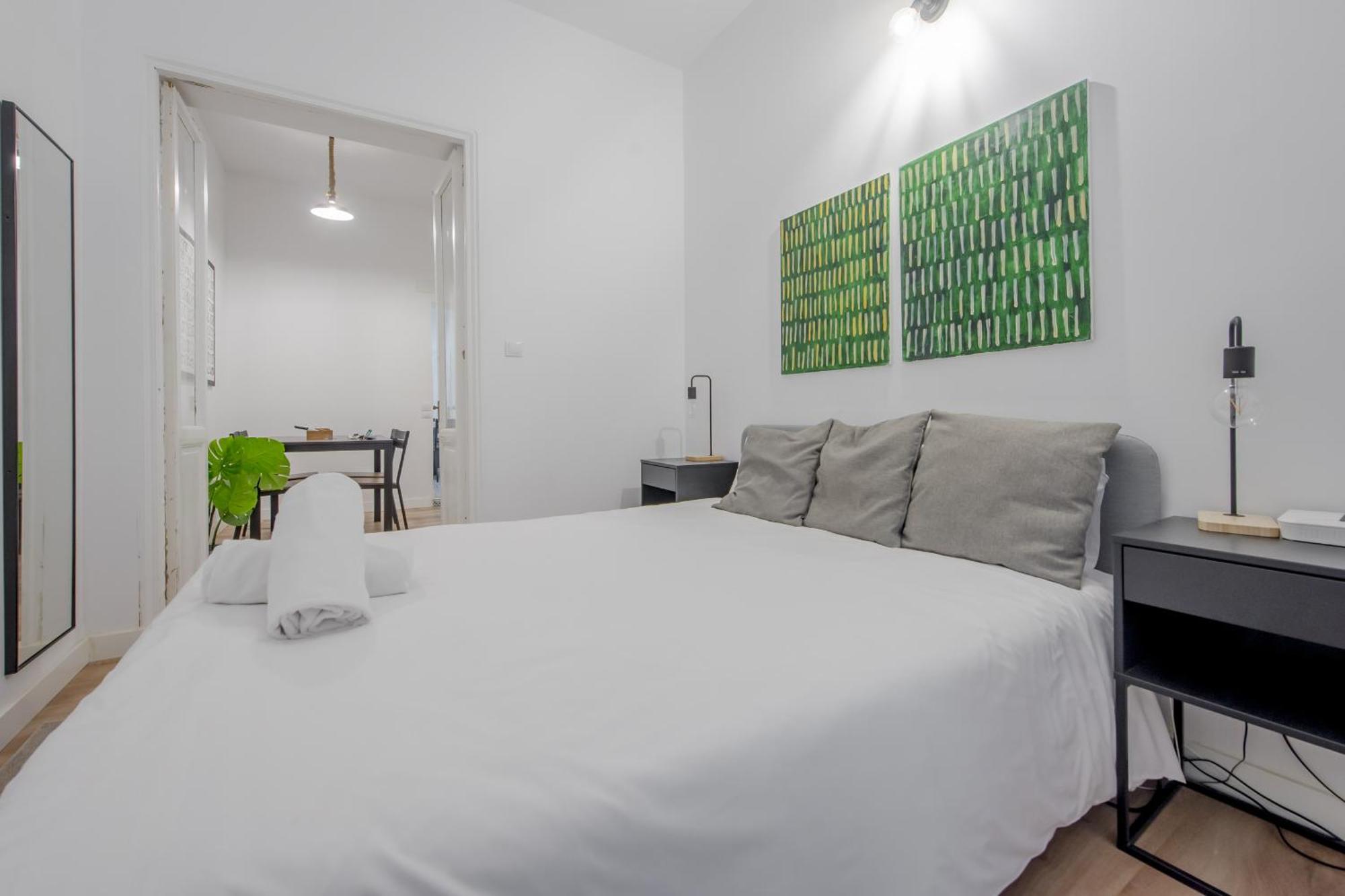 C-Cabeza Cool Apt Para 7 Al Lado De Tirso De Molina E1 Madrid Exteriör bild