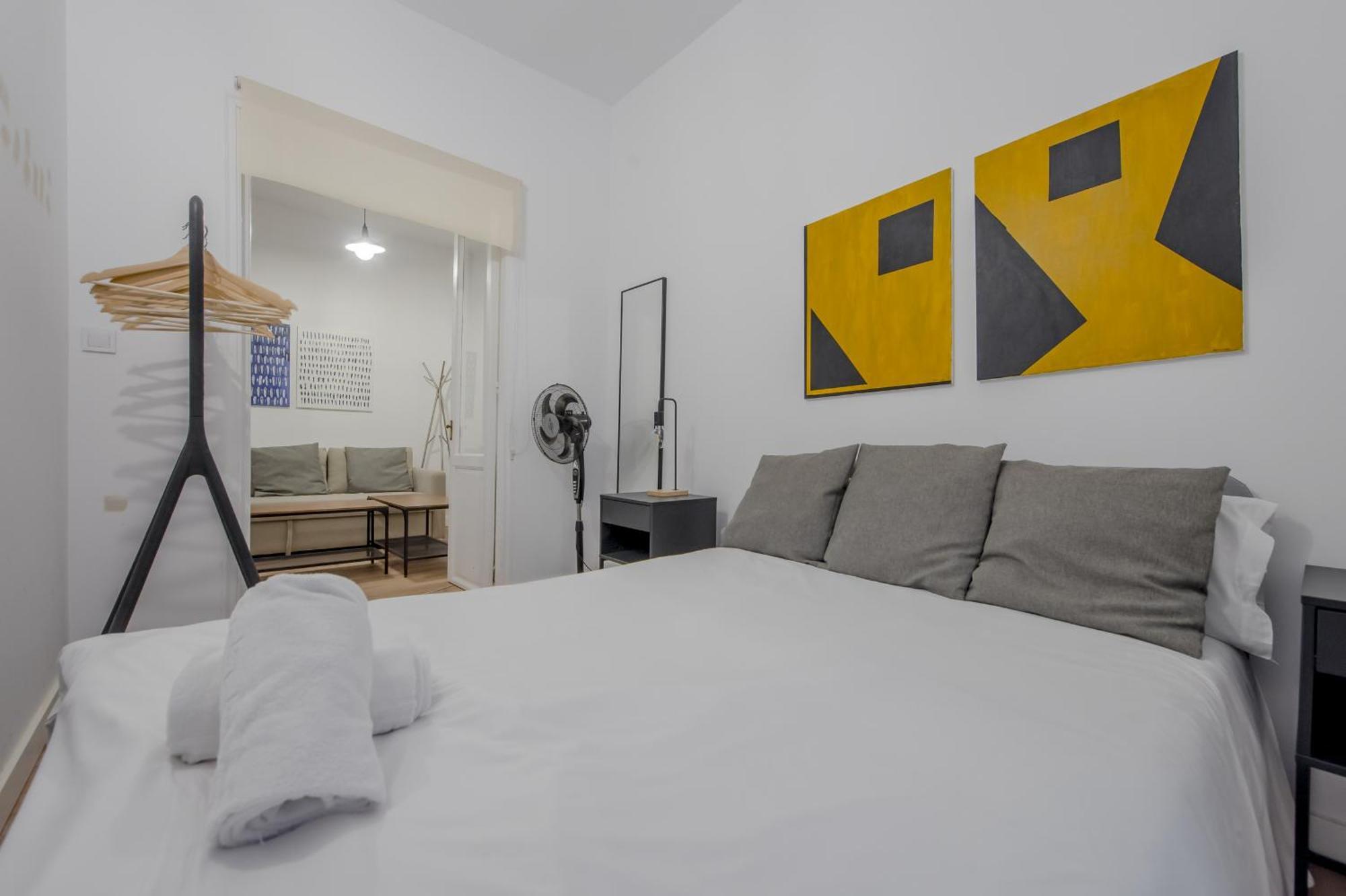 C-Cabeza Cool Apt Para 7 Al Lado De Tirso De Molina E1 Madrid Exteriör bild