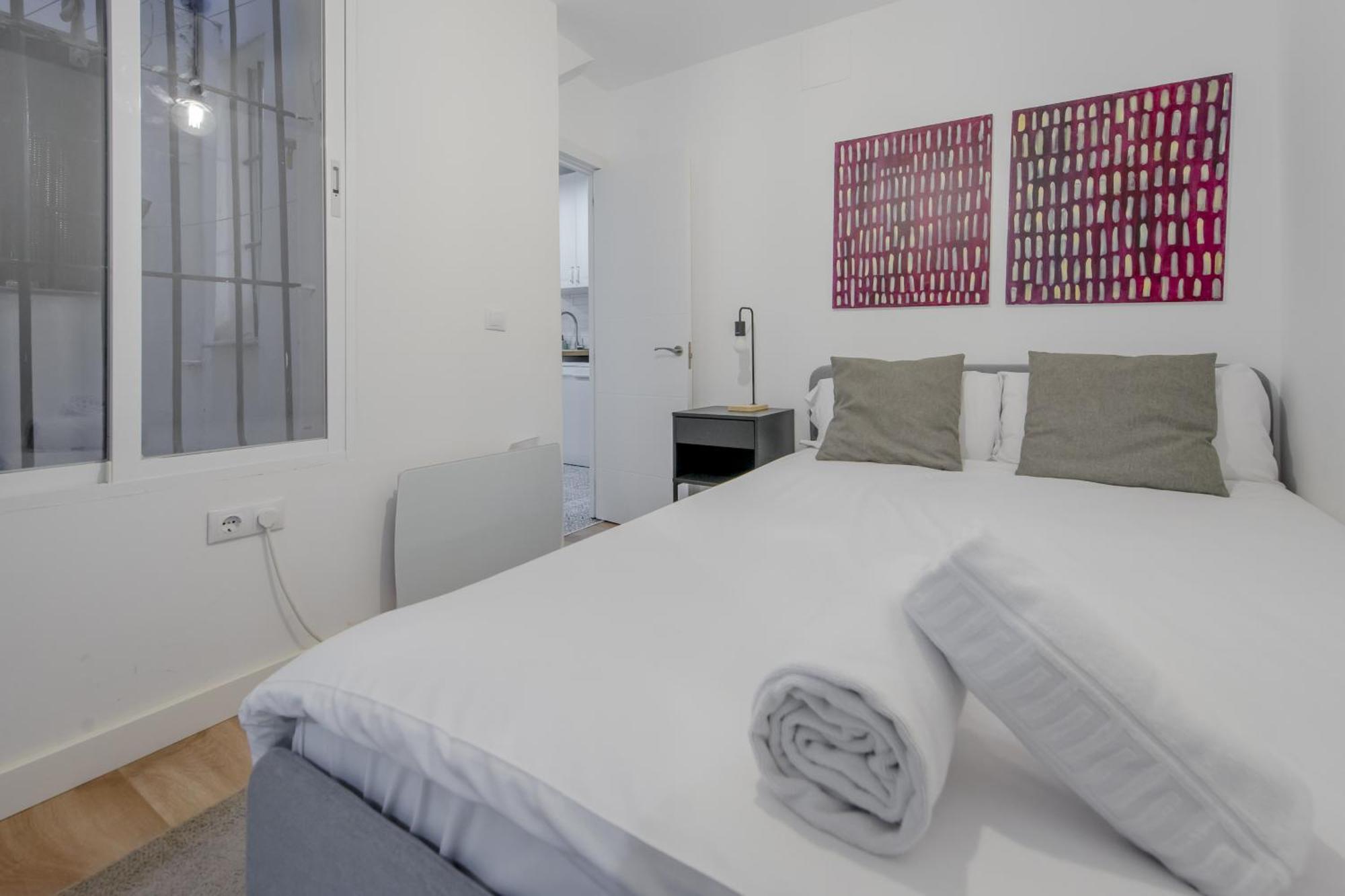 C-Cabeza Cool Apt Para 7 Al Lado De Tirso De Molina E1 Madrid Exteriör bild